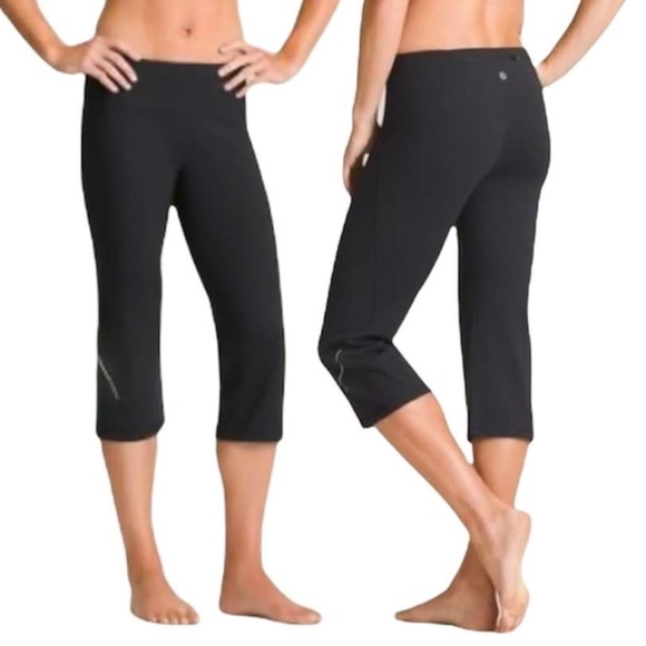 Athleta Black Cropped Leggings - Picture 1 of 8